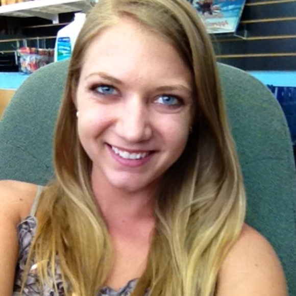Profile Picture of Kelly Ormesher (@kelly_o) on Poshmark