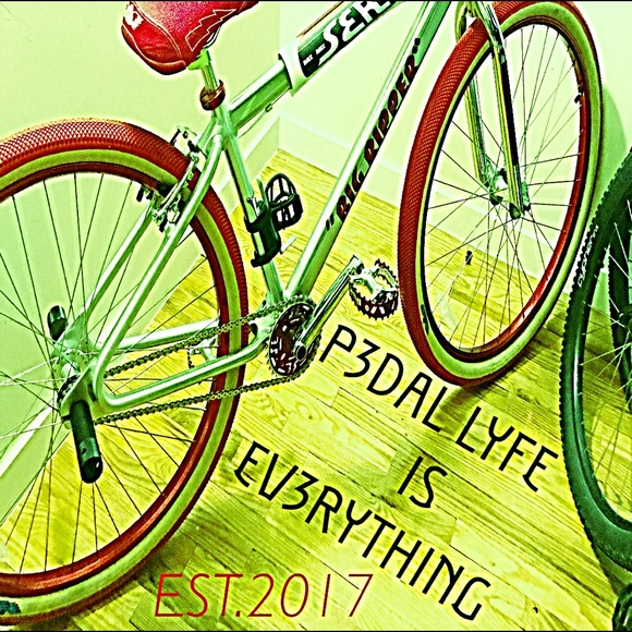 Profile Picture of Ray Cordero (@reybellline) on Poshmark