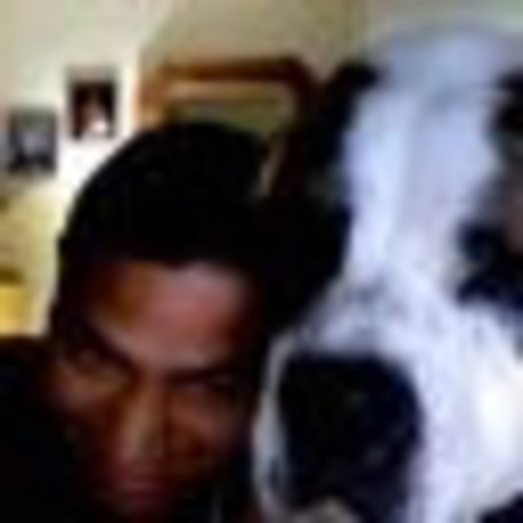 Profile Picture of Jonathan Salinas (@jonathansali740) on Poshmark