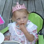 Profile Picture of v (@vivian.c.hartman) on Instagram