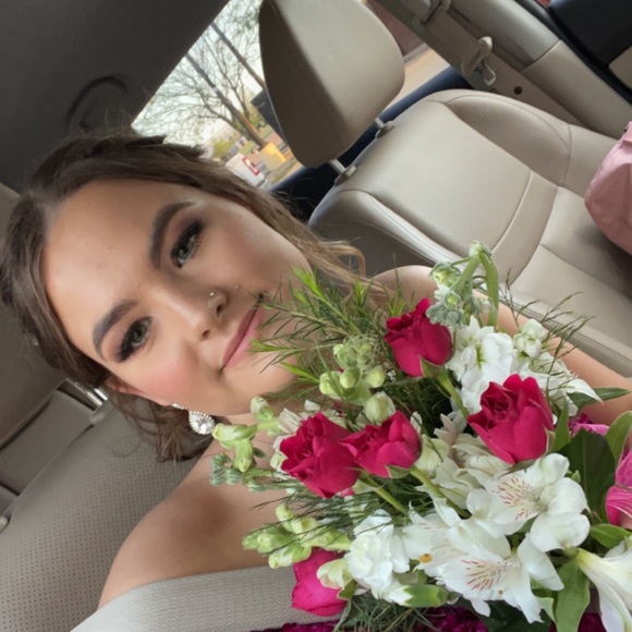 Profile Picture of Aspen Gilliam (@aspengill) on Poshmark