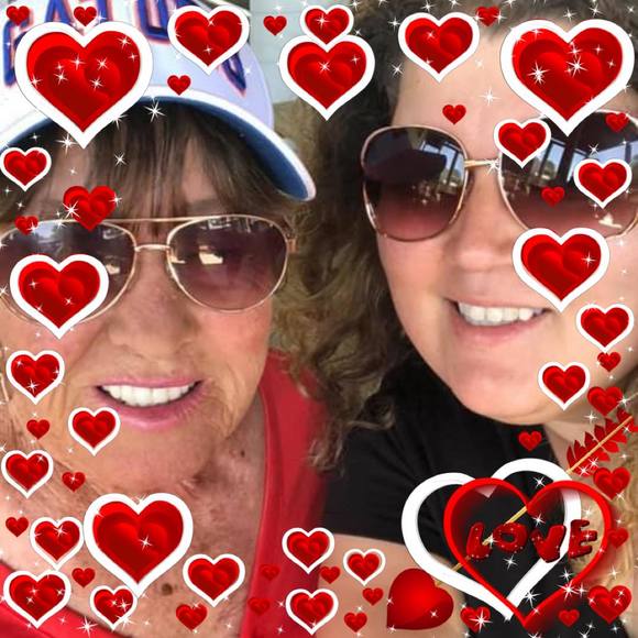 Profile Picture of Mary Haufler (@maryhaufler47) on Poshmark