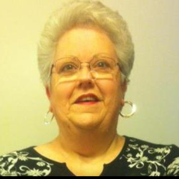 Profile Picture of Jackie Clarkson (@jckclarkson) on Poshmark