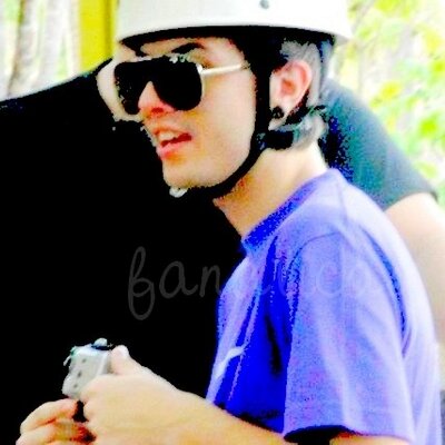 Profile Picture of Fanáticas Pe Lanza (@fanaticasplanza) on Twitter