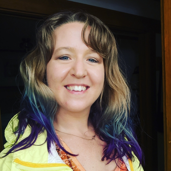 Profile Picture of Jacquita jolie Bakken (@jolie_bug) on Poshmark