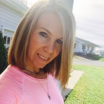 Profile Picture of Kathy Canfield (@kat3_4life) on Twitter