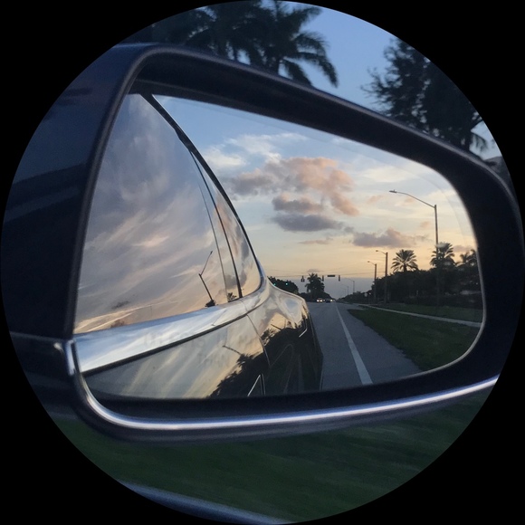 Profile Picture of Sam Silverman (@s40024475) on Poshmark