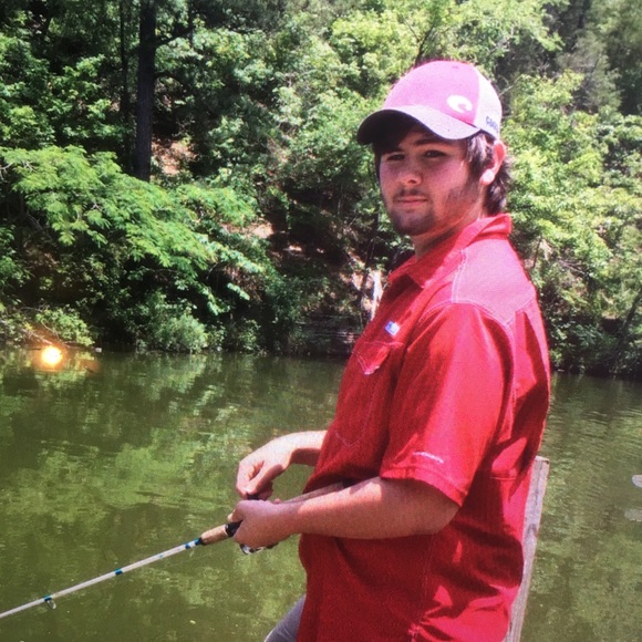 Profile Picture of Jonah Hughey (@jonah_hughey) on Poshmark