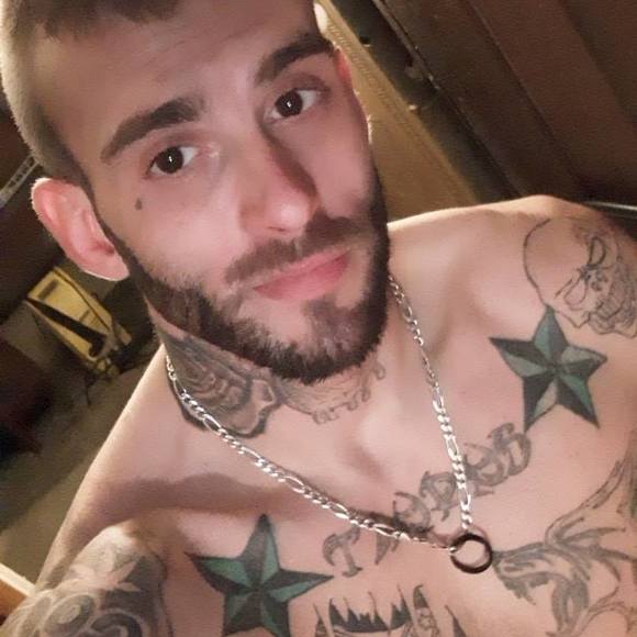 Profile Picture of Michael Ruskin (@jerryruskin25) on Poshmark