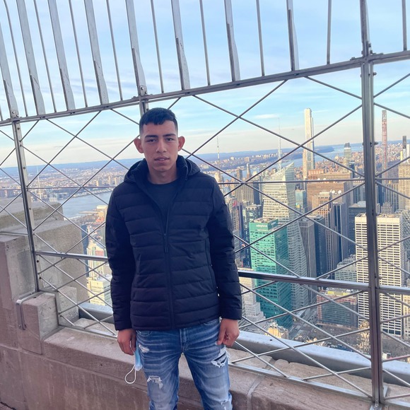 Profile Picture of Kevin Caballero (@caballerok691) on Poshmark