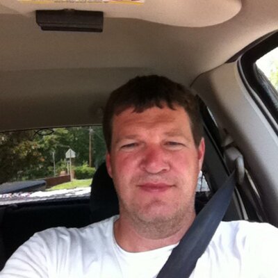 Profile Picture of Michael J Hucks (@mjhucks) on Twitter