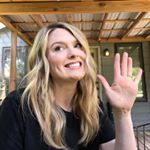 Profile Picture of Joanie Lynch (@joanieloveshair) on Instagram