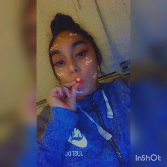 Profile Picture of Ariel Cardona (@cardonaarile) on Poshmark