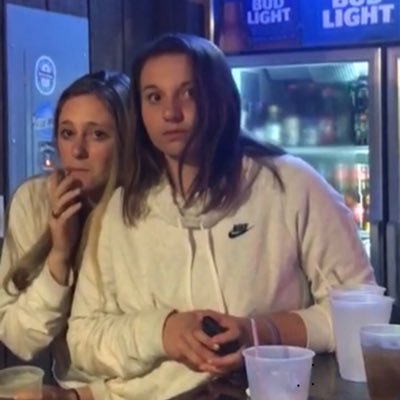 Profile Picture of Kari DeVore (@KariDeVore) on Twitter