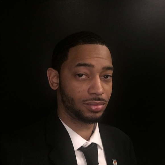 Profile Picture of Joshua Isom (@kasper2223) on Poshmark