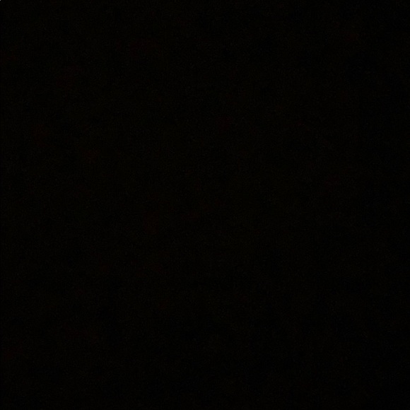 Profile Picture of Leah Bennett (@leahb207) on Poshmark