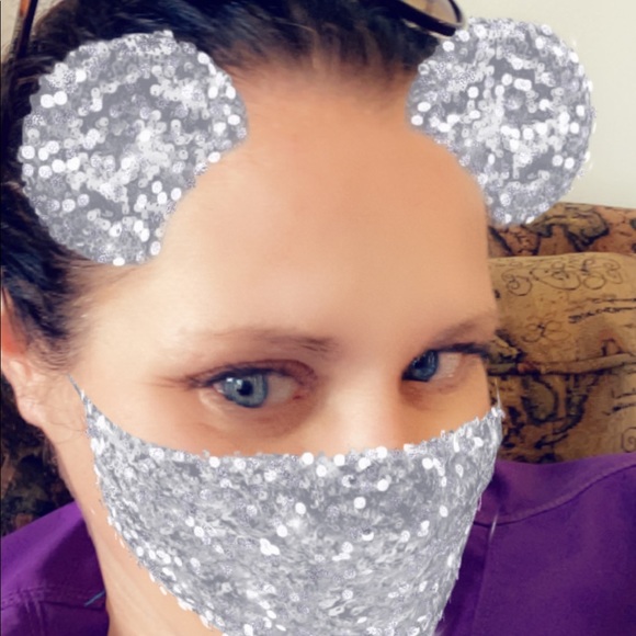 Profile Picture of Leslie Adkins (@mbs1418) on Poshmark