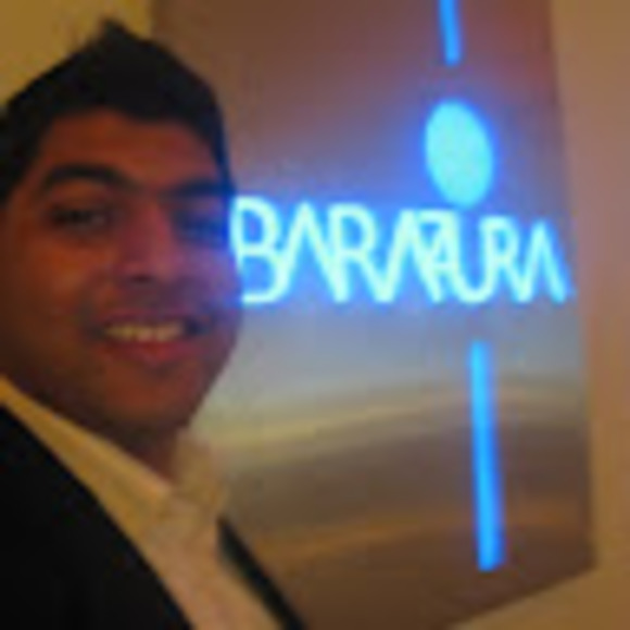 Profile Picture of Fender Henriques (@fender1308) on Poshmark