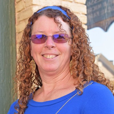 Profile Picture of Nancy Jeffrey (@litnan_63) on Twitter