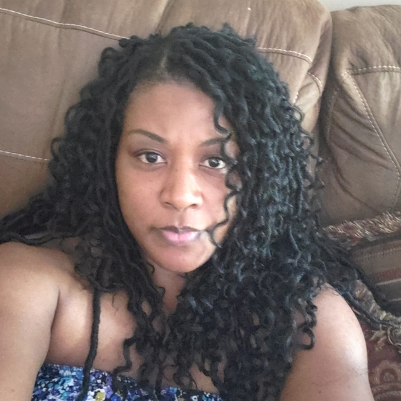 Profile Picture of Sylvia Ugorji (@sugorji03) on Poshmark