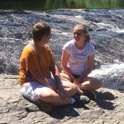 Profile Picture of Debbie Burrows (@DebbieBurrows9) on Twitter