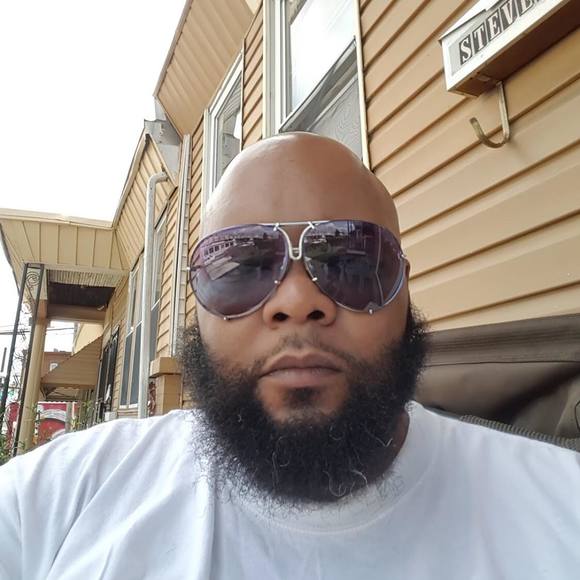 Profile Picture of Michael Stevens (@michaelsteve347) on Poshmark