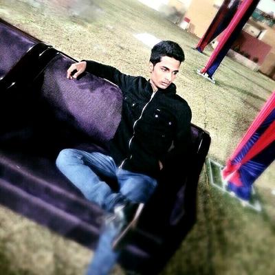 Profile Picture of Amulya Sharma (@lazyamulyabro) on Twitter