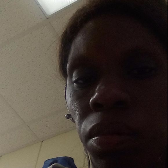 Profile Picture of Kristen Barnes (@dtj2013) on Poshmark