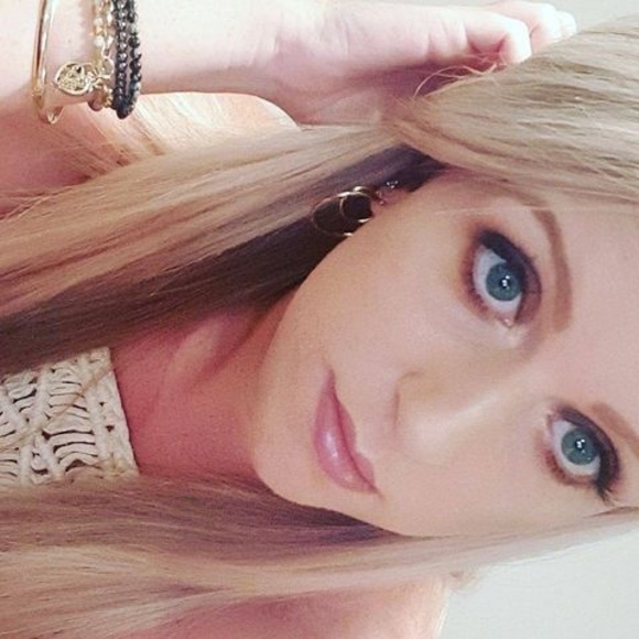 Profile Picture of Leticia Pyne (@ticia13468) on Poshmark