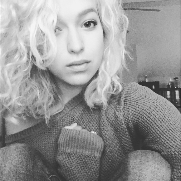 Haley Ottolini - Poshmark Profile Picture of Haley Ottolini (@haleyottolini) on Poshmark