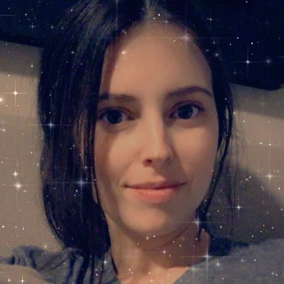 Profile Picture of Ashley Okey (@cleveland313) on Poshmark