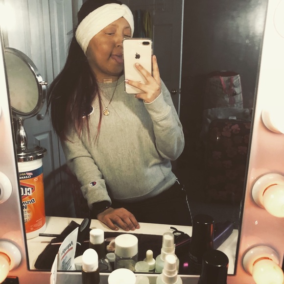 Profile Picture of Michelle Aracely (@mimi_samano39) on Poshmark