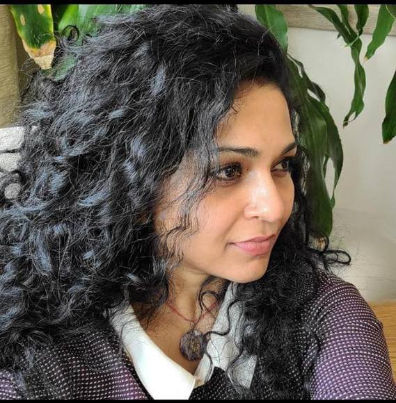 Profile Picture of Sandhya Bhairosingh (@sandhyab) on Poshmark