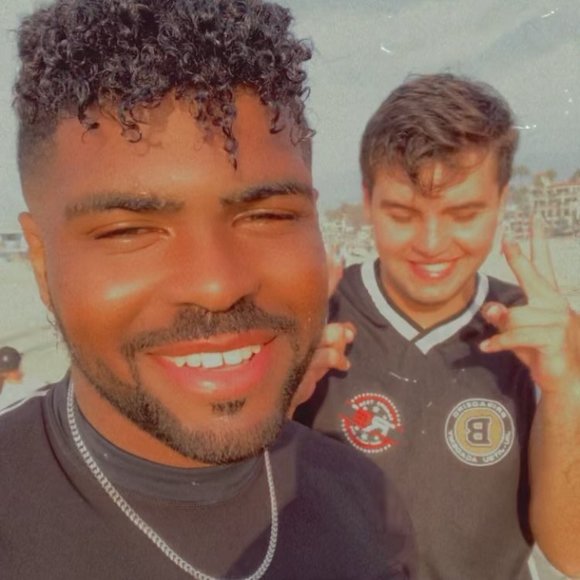 Profile Picture of Vitor Hugo (@vitynho214) on Poshmark