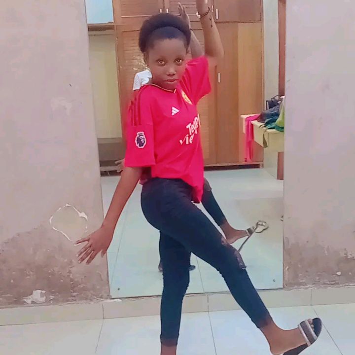 Profile Picture of vvvy mcut (@viviantatu) on Tiktok