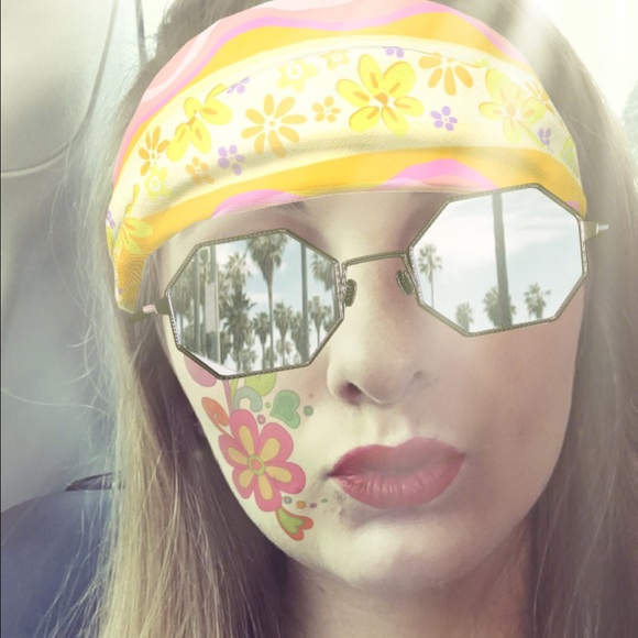 Profile Picture of Meaghan Fewox (@meaghanfewox) on Poshmark