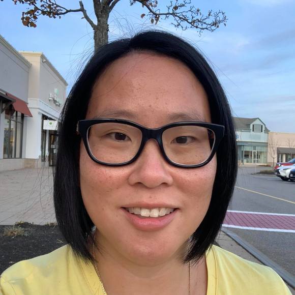 Profile Picture of Erika Ardito (@eardito84) on Poshmark