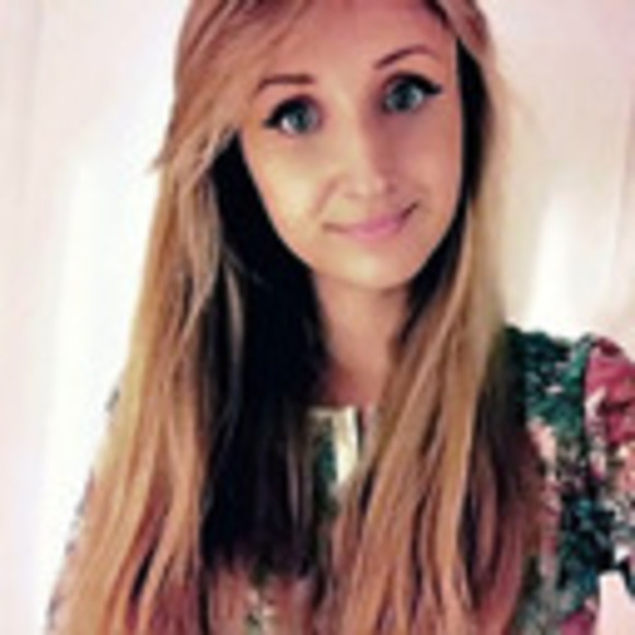 Profile Picture of Janice Thomas (@janice10thomas) on Poshmark