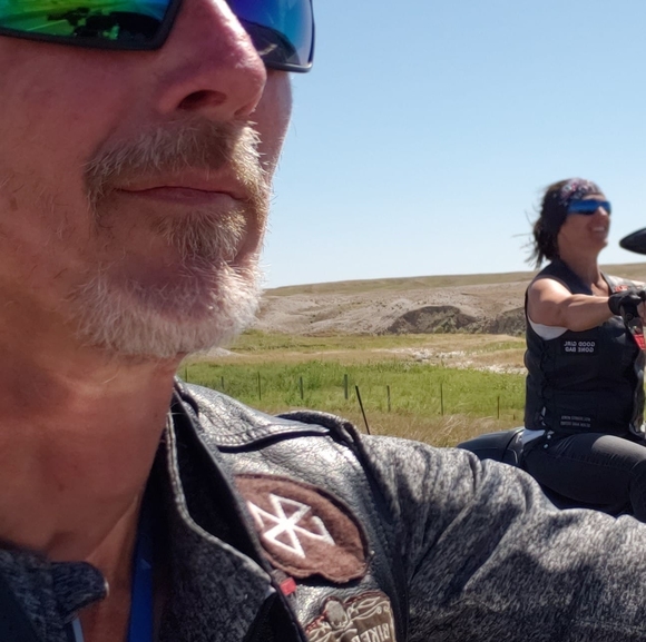 Profile Picture of Walt n annette Cummings (@wrcummings72) on Poshmark