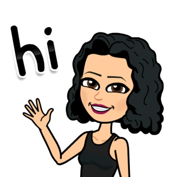 Profile Picture of Zinnia Asciutto (@zmartie) on Poshmark