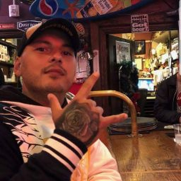 Profile Picture of Chad Danero (@cdanero5) on Poshmark