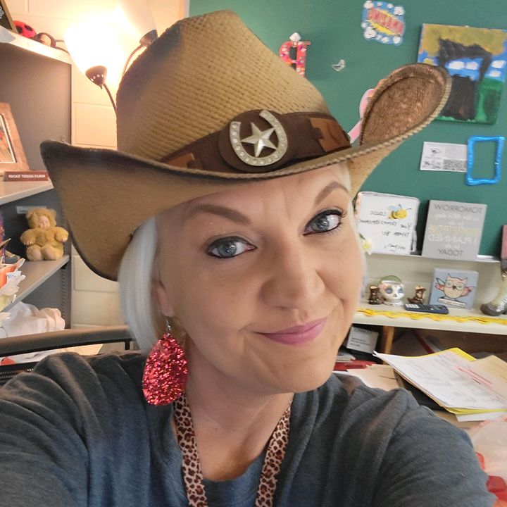 Profile Picture of amandarasor279 (@amandarasor279) on Tiktok