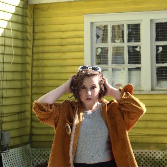 Profile Picture of Lily Foster (@lily_foster) on Poshmark