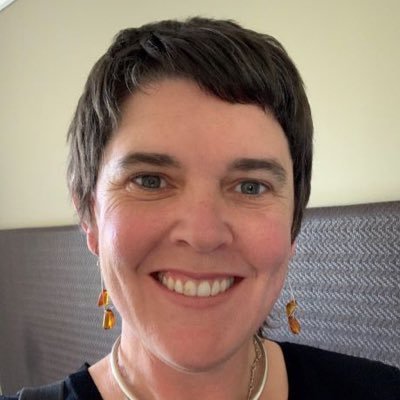 Profile Picture of Larissa Daniel (@LarissaJDaniel) on Twitter
