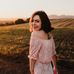 Profile Picture of Júlia Reis (@juliac.reis) on Facebook