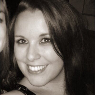 Profile Picture of Vicki Robey (@v_robey) on Twitter