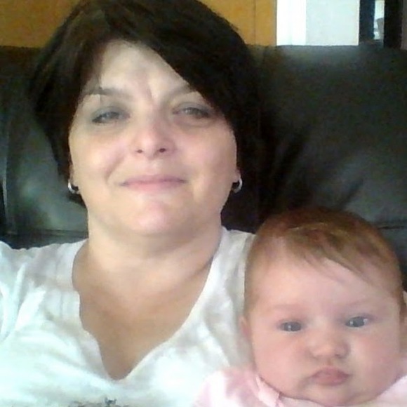 Profile Picture of Lynn Scott (@jellybean459) on Poshmark