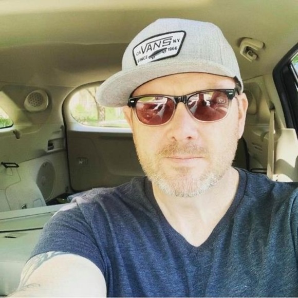 Profile Picture of Brad Schadler (@bradschadler) on Poshmark