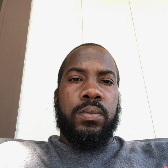 Profile Picture of Jeremy Braxton (@jeremybraxton) on Poshmark