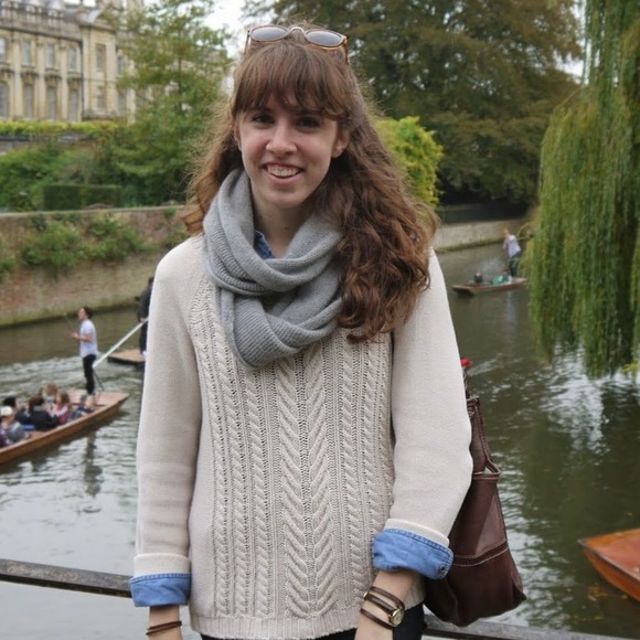 Profile Picture of Juliana Schiffgens (@julianalongname) on Poshmark